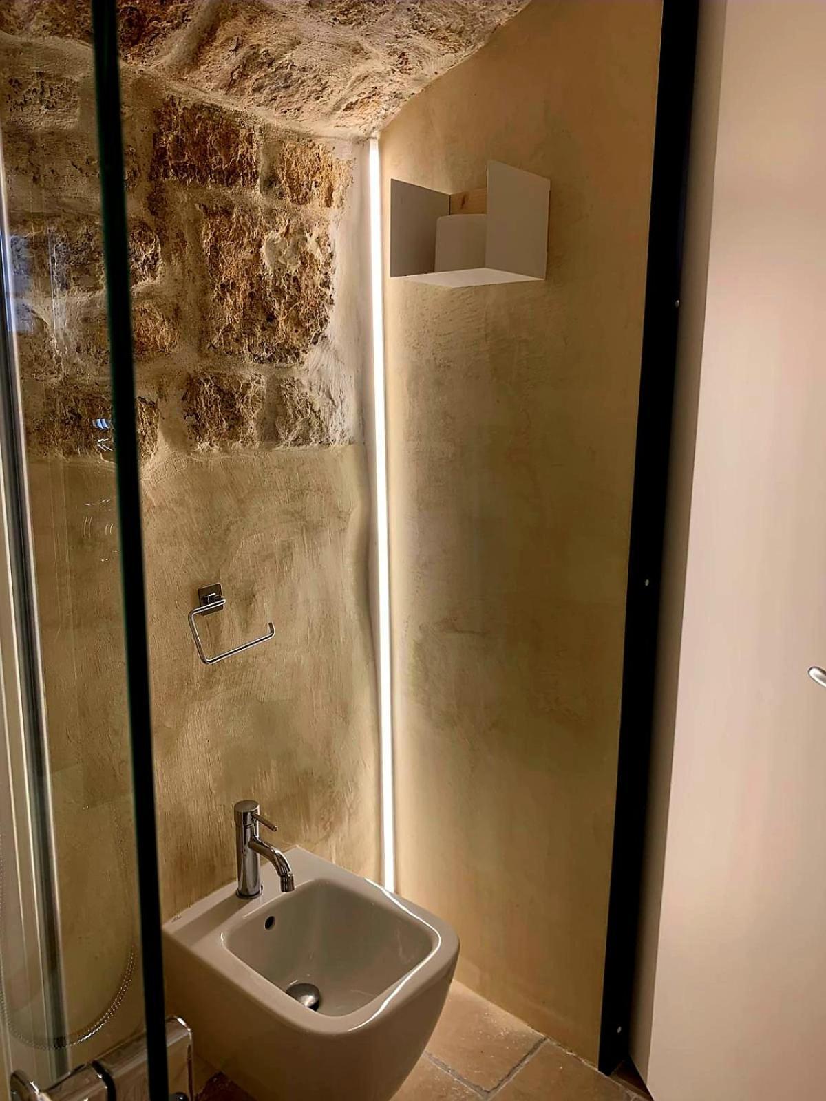 Atagio Luxury Room Остуні Екстер'єр фото